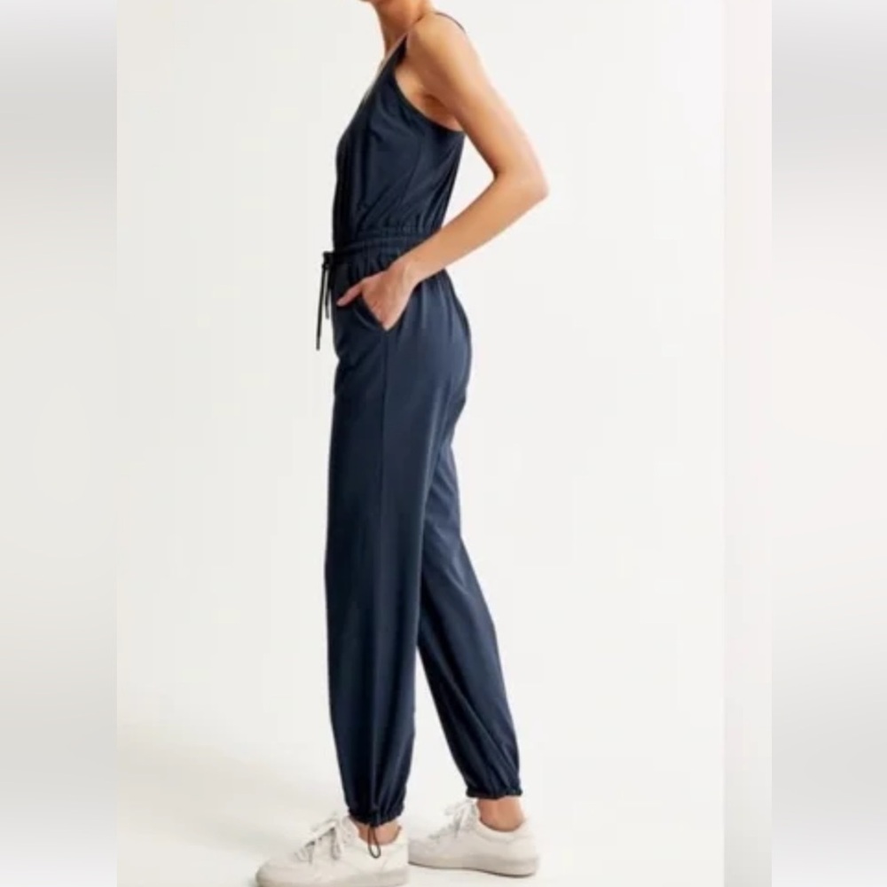 A Loves A dark blue sleeveless elastic waist & ties jogger casual jumpsuit Sz M
